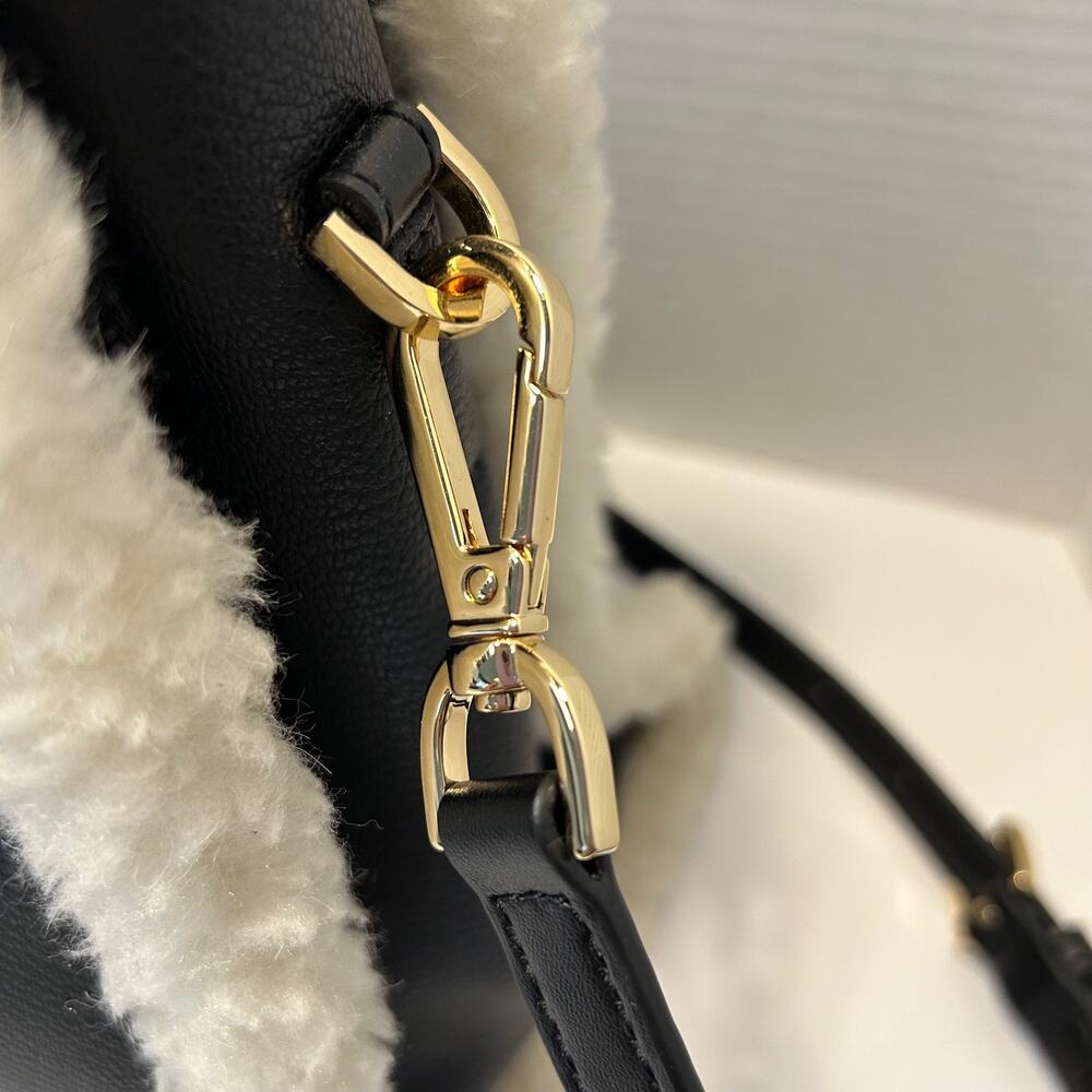 Michael Kors Hamilton‎ Pebbled Leather Sherpa Trimmed Crossbody/Satchel NWT - Picture 6 of 15